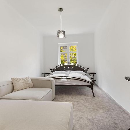 Ah Luxury Old Town Apartment Bratislava Exterior photo